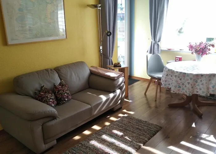 Haus Tertius - Strand- und hafennahe ruhige Ferienwohnung